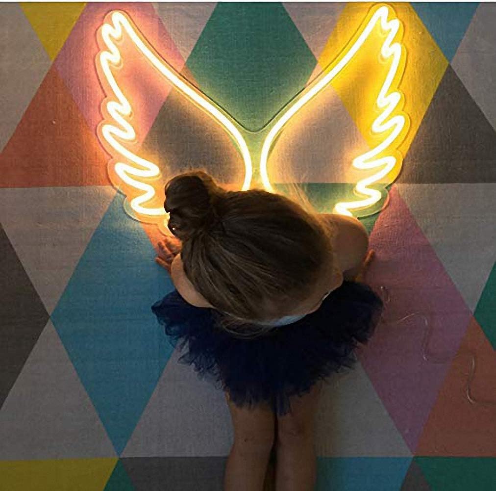 Princess Wing Neon Light Sign  - Outdoor Lighting For Store 评论和价格
